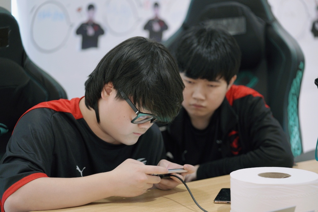 赛地聚焦：欧篮联冲刺阶段热度飙升，浙江队遗憾出局，形势明朗，团队化学反应显著的简单介绍