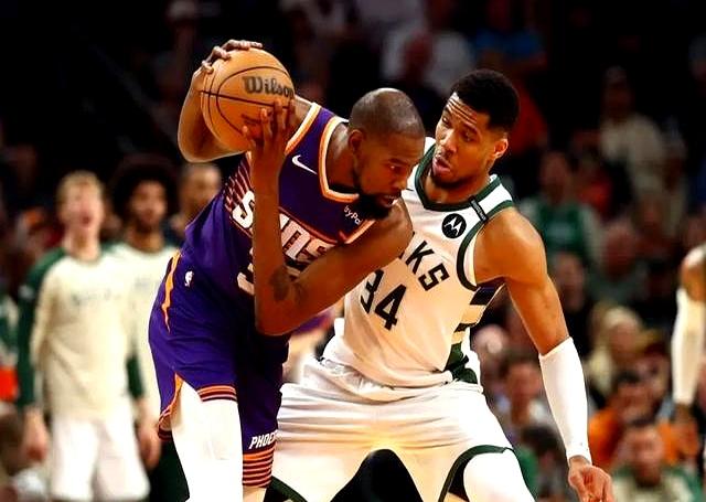 Kaiyun-转折点法兰克福绝杀压哨,世俱杯今晚攻防权衡,球迷炸锅,团队化学反应显著(法兰克机床对刀步骤)