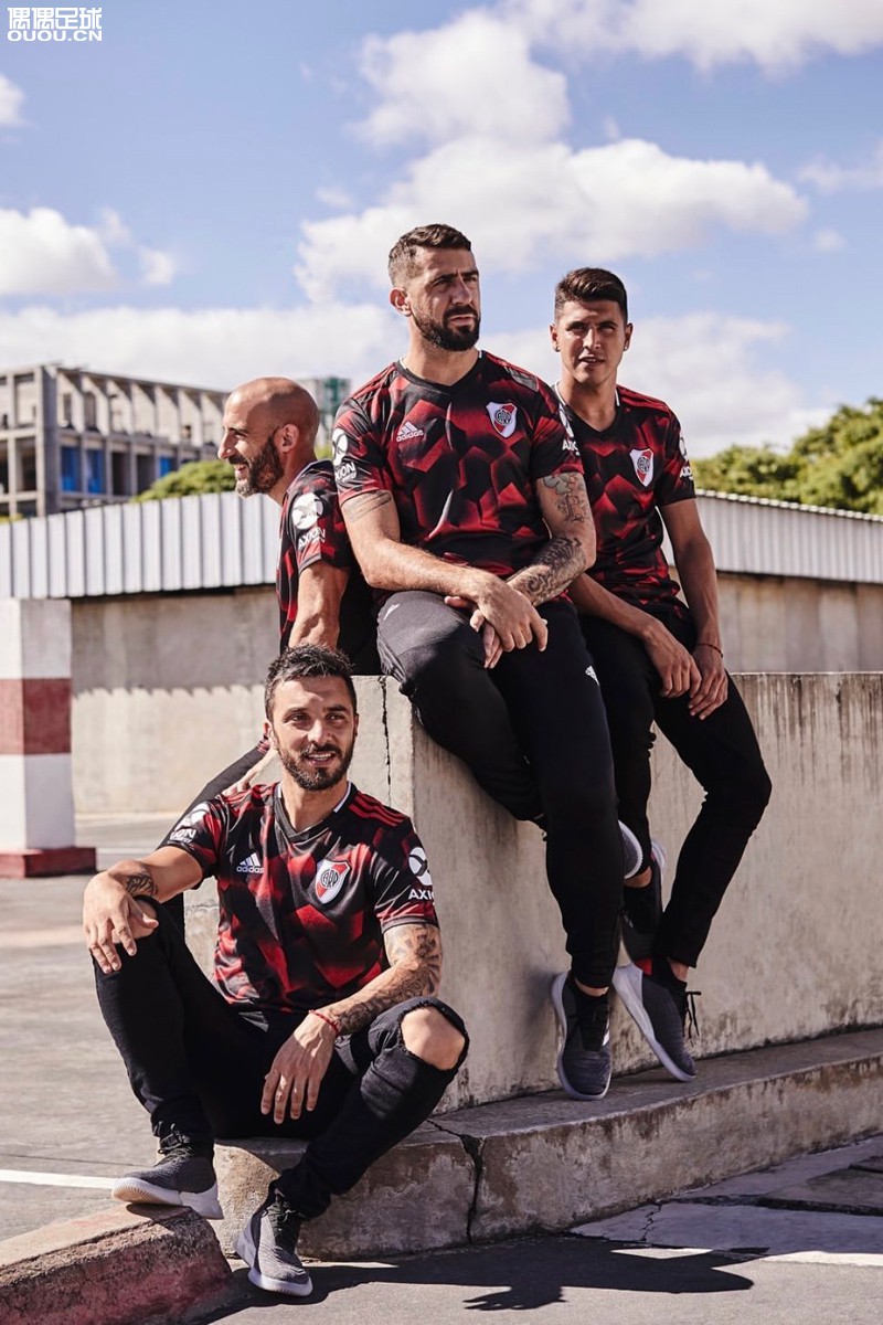 开云- nba进攻三秒