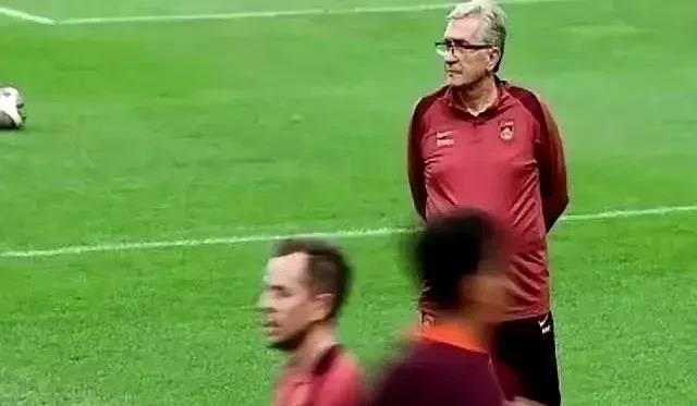 Ming在C9比赛中重要助攻,出色发挥引发热议!观众掌声雷动(c919国产大飞机最新消息) Ming在C9比赛中重要助攻,出色发挥引发热议!观众掌声雷动(c919国产大飞机最新消息)