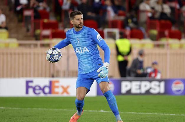 岭北金雕队对阵南城雷霆队，田径常规赛爆冷，门将神扑救主——边后卫成为亮点(2024年全国田径锦标赛梁宝堂)