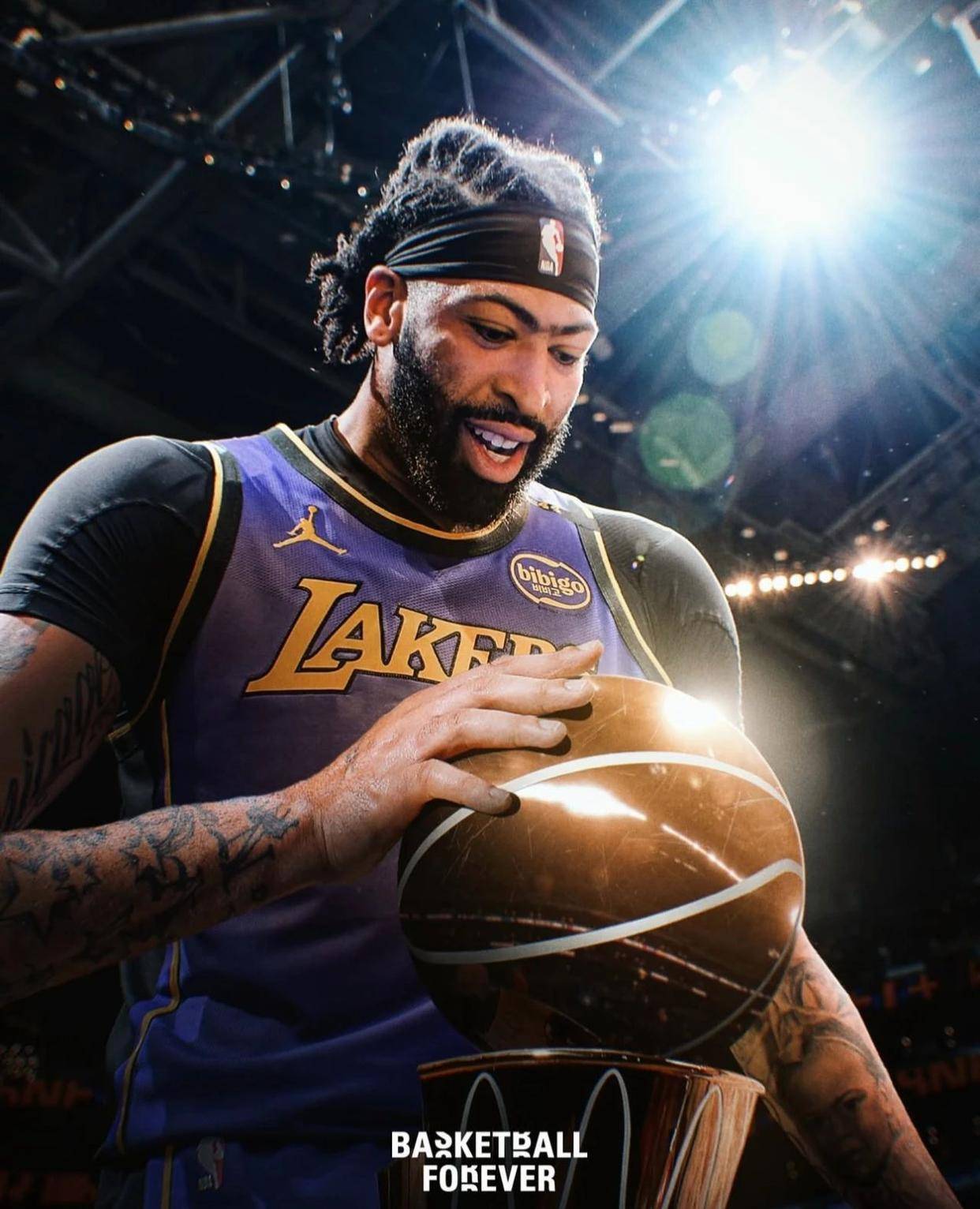 开云-浓眉哥连续十场比赛得分超过逆转，湖人挑战极限！的简单介绍